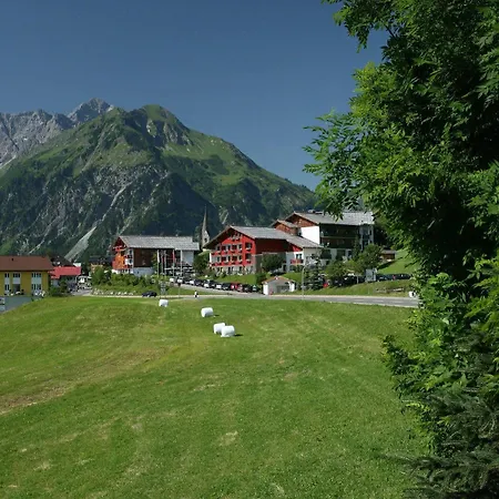 فندق Ifa Alpenrose Kleinwalsertal 3*